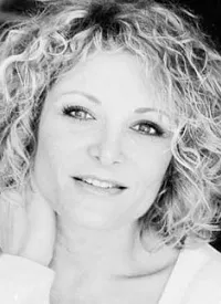 Cosenza, Laura