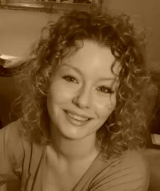 Ostrowski, Marielle