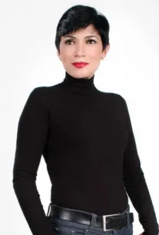 Núñez, Adriana